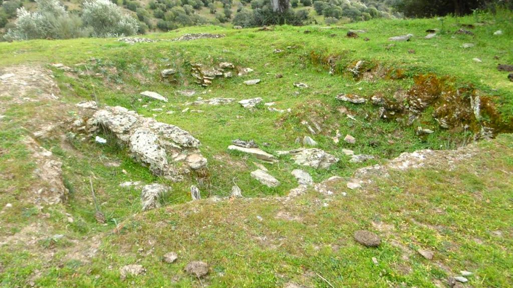 El Castro de El Castillejo yacimientos Santiago del Campo